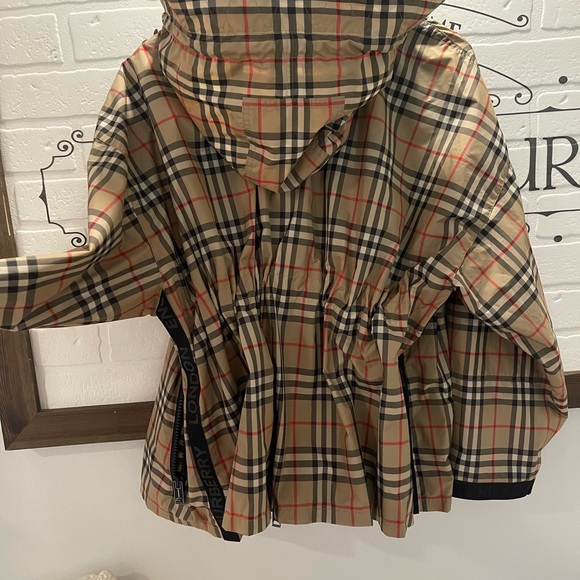 NWOT authentic Burberry jacket . Worn one time. - Picture 6 of 14